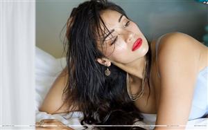 Hot glance of Megha Gupta with wet hair and red hot lips